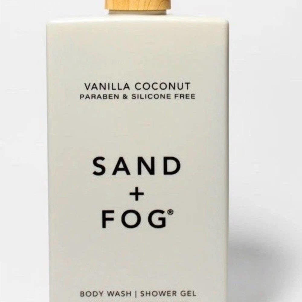 Sand + Fog Vanilla Coconut Body Wash - White